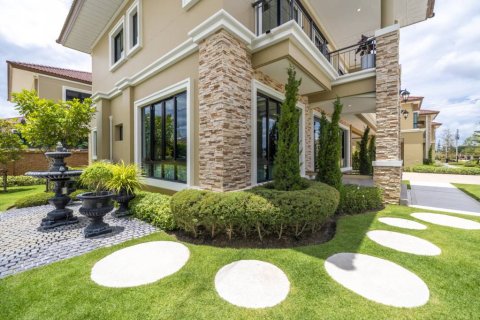 Villa in Hua Hin, Thailand 4 bedrooms № 176840 - photo 6