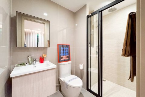 Condo in Bangkok, Thailand, 2 bedrooms  № 176841 - photo 6