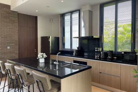 Villa in Phuket, Thailand 4 bedrooms № 173126 - photo 11