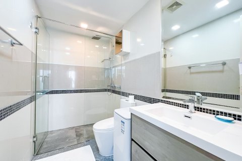 Studio dans le Condo à Pattaya, Thaïlande  № 173130 - photo 10