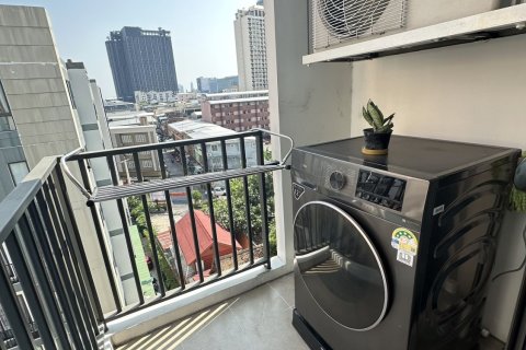 Studio dans le Condo à Khlong Toei, Bangkok, Thaïlande  № 173127 - photo 4