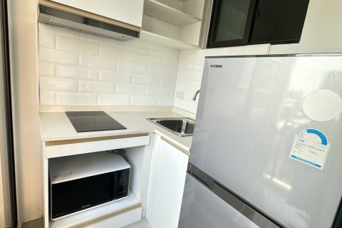 Studio dans le Condo à Khlong Toei, Bangkok, Thaïlande  № 173127 - photo 2