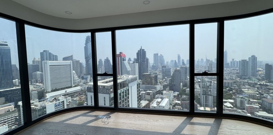 Кондоминиум с 2 спальнями в Банг Раке, Бангкок, Таиланд № 136180