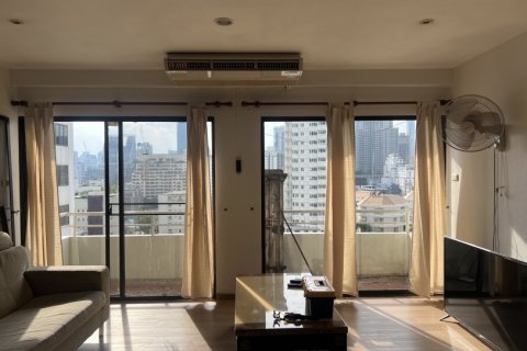 Дом в Бангкоке, Таиланд с 2 спальнями  № 118840 - фото 9