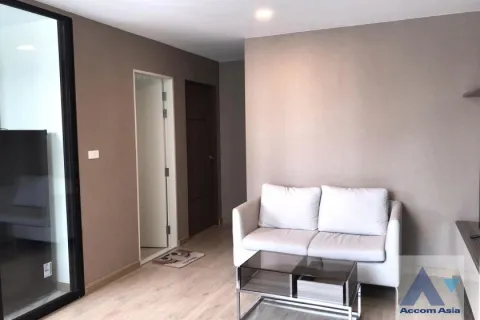 Condo in Bang Kho Laem, Bangkok, Thailand, 2 bedrooms № 219717