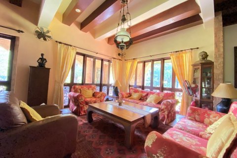 House in Chiang Mai, Thailand 6 bedrooms № 120140 - photo 9