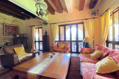 House in Chiang Mai, Thailand 6 bedrooms № 120140 - photo 11