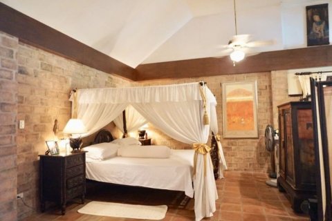 House in Chiang Mai, Thailand 6 bedrooms № 120140 - photo 12