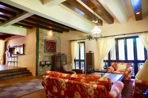 House in Chiang Mai, Thailand 6 bedrooms № 120140 - photo 7