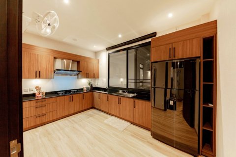 House in Chiang Mai, Thailand 5 bedrooms № 120142 - photo 27