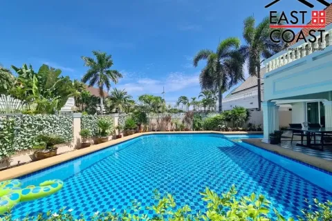 Casa de 3 dormitorios en Pattaya, Tailandia № 212782 - foto 4