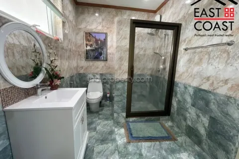 Casa de 3 dormitorios en Pattaya, Tailandia № 212782 - foto 17