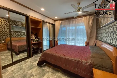 Casa de 3 dormitorios en Pattaya, Tailandia № 212782 - foto 20