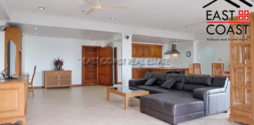 Condominio de 3 dormitorios en Jomtien Beach, Pattaya, Tailandia № 212780