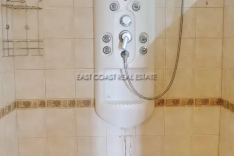 Condominio de 3 dormitorios en Jomtien Beach, Pattaya, Tailandia № 212780 - foto 24