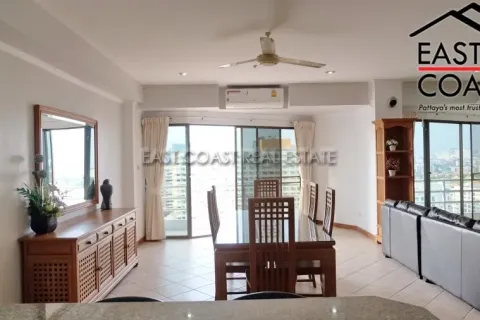 Condominio de 3 dormitorios en Jomtien Beach, Pattaya, Tailandia № 212780 - foto 2