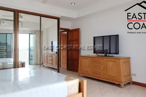 Condominio de 3 dormitorios en Jomtien Beach, Pattaya, Tailandia № 212780 - foto 18