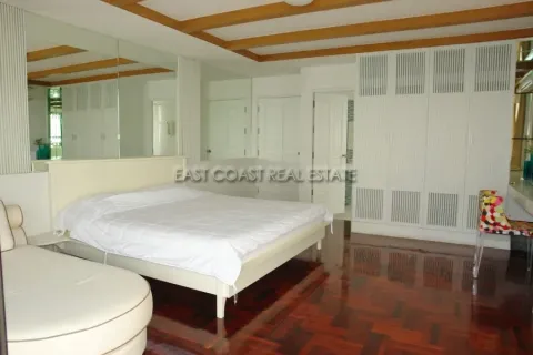 Condominio de 3 dormitorios en Pattaya, Tailandia № 212781 - foto 12