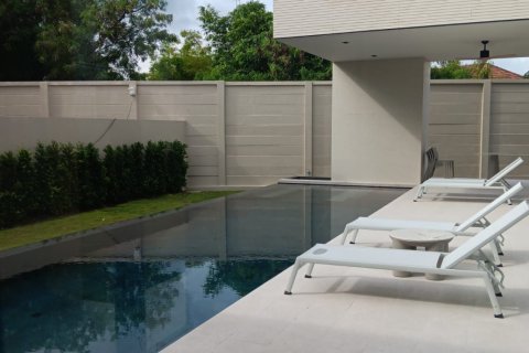 Villa in Phuket, Thailand 4 bedrooms № 156944