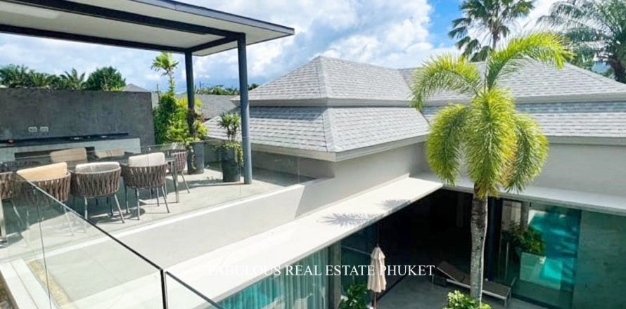 Villa in Bang Tao, Thailand 2 bedrooms № 179679