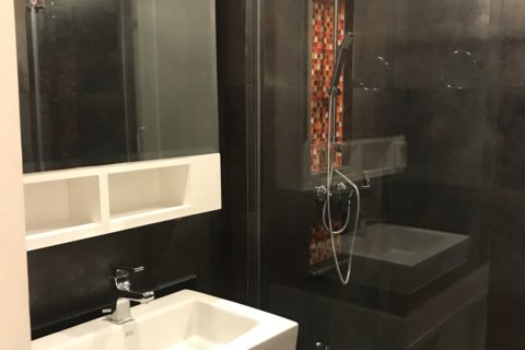 Condo à Watthana, Bangkok, Thaïlande, 3 chambres № 200561 - photo 2