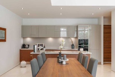 House in Bang Tao, Thailand 3 bedrooms № 153834 - photo 6