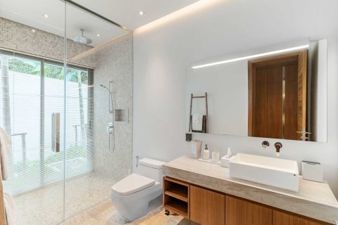 House in Bang Tao, Thailand 3 bedrooms № 153834 - photo 16