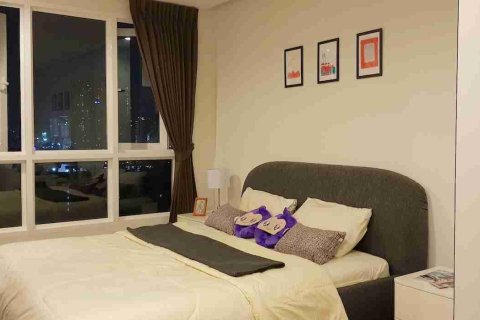 Condo in Bangkok, Thailand, 2 bedrooms  № 183619 - photo 10