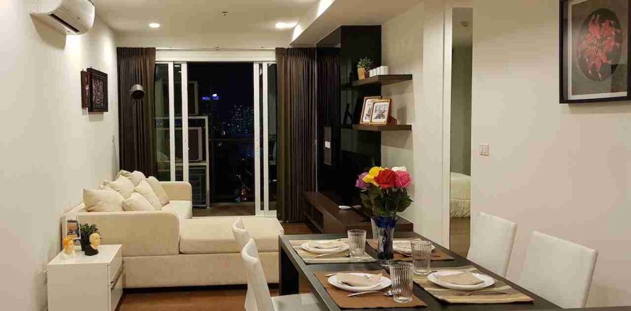 Condo in Bangkok, Thailand, 2 bedrooms  № 183619