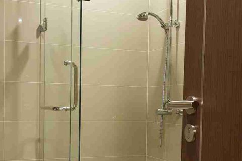 Condo in Bangkok, Thailand, 2 bedrooms  № 183619 - photo 6