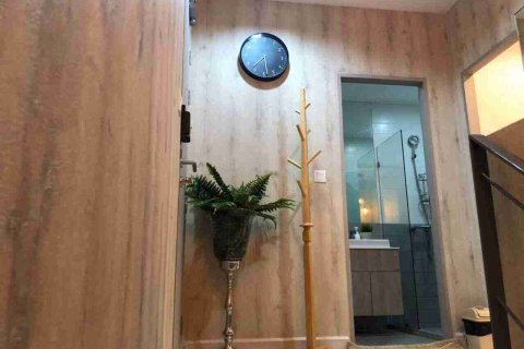 Condo in Bangkok, Thailand, 2 bedrooms № 183617 - photo 9