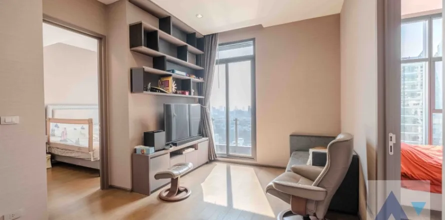 Condo à Bang Rak, Bangkok, Thaïlande, 3 chambres  № 215218