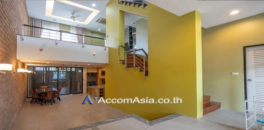 Haus in Watthana, Bangkok, Thailand 3 Schlafzimmer № 215212
