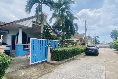 Дом в Паттайе, Таиланд с 4 комнатами № 155563 - фото 4