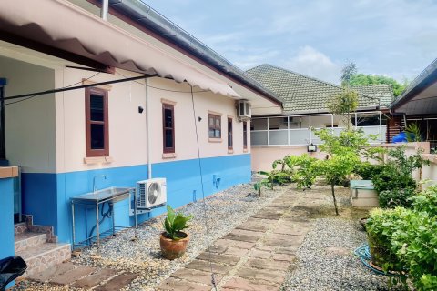 Дом в Паттайе, Таиланд с 4 комнатами № 155563 - фото 11