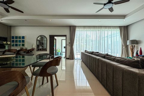 Villa in Phuket, Thailand 4 bedrooms № 169292 - photo 23
