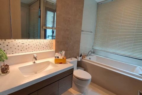 Studio dans le Condo à Khlong Toei, Bangkok, Thaïlande  № 169289 - photo 6