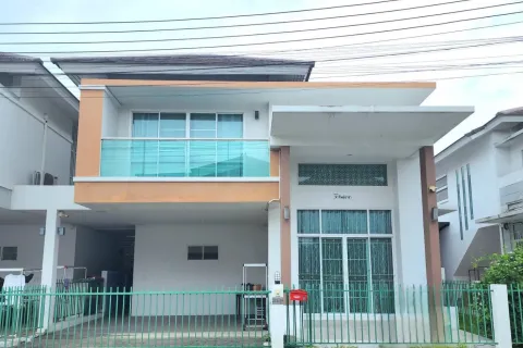 Maison à Chiang Mai, Thaïlande 4 chambres № 169294