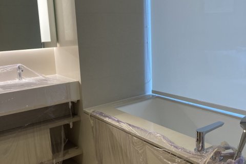 Condo à Watthana, Bangkok, Thaïlande, 2 chambres № 200656 - photo 10