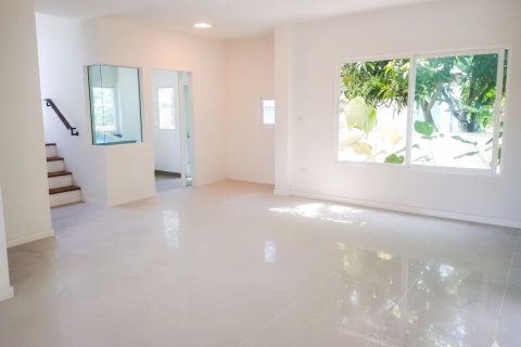 House in Nakhon Ratchasima, Thailand 3 bedrooms № 147758 - photo 13