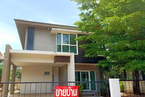 House in Nakhon Ratchasima, Thailand 3 bedrooms № 147758 - photo 3