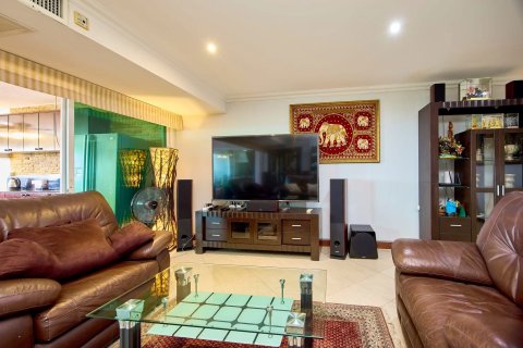 Condo in Pattaya, Thailand, 3 bedrooms  № 168879 - photo 7