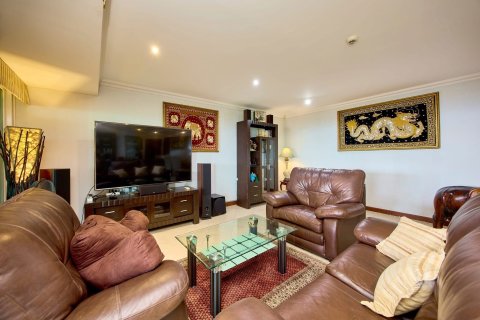 Condo in Pattaya, Thailand, 3 bedrooms  № 168879 - photo 6