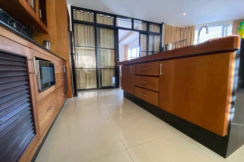 Villa in Ko Samui, Thailand 2 bedrooms № 168875 - photo 22