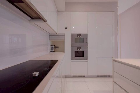 Condo à Watthana, Bangkok, Thaïlande, 2 chambres  № 168874 - photo 11