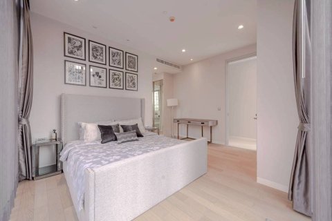 Condo à Watthana, Bangkok, Thaïlande, 2 chambres  № 168874 - photo 14