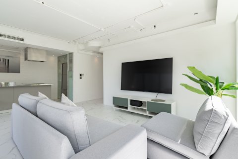 Condo in Phuket, Thailand, 2 bedrooms  № 168876 - photo 3