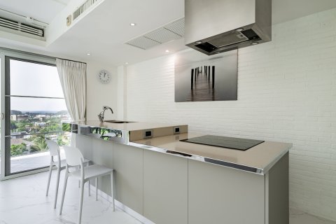 Condo in Phuket, Thailand, 2 bedrooms  № 168876 - photo 9