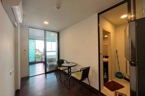Studio in the Condo in Khlong San, Bangkok, Thailand  № 173789 - photo 1