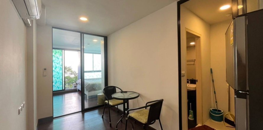 Studio in the Condo in Khlong San, Bangkok, Thailand  № 173789